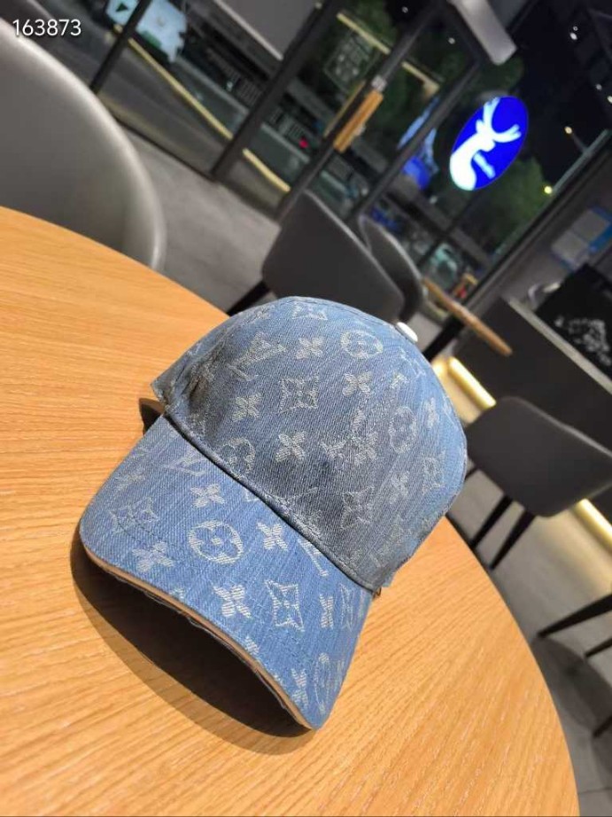 루이비* 모자