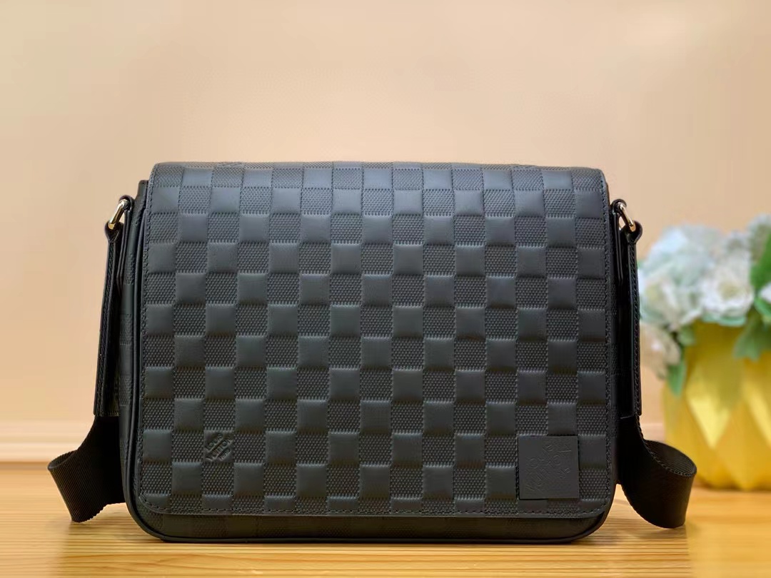 루이비* 메신저 백